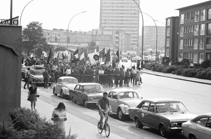 Framed Print : The communist-oriented SDAJ (Socialist Workers Youth of Germany) turned against the US war in 1968 in Hamburg