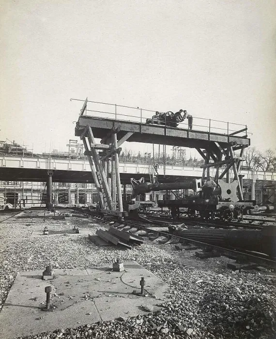 Framed Print : The Construction of the Metro in Paris