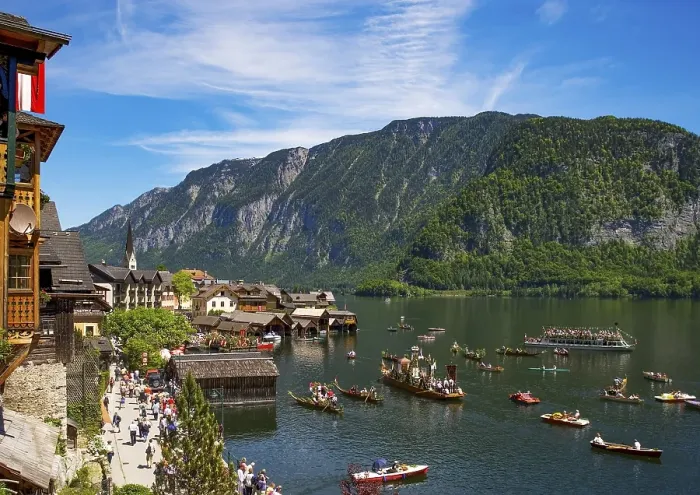 Framed Print : Corpus Christi Procession at Lake Hallstatt