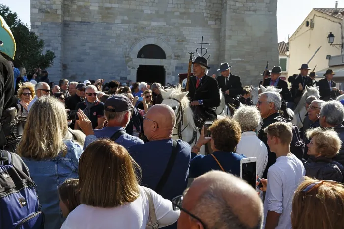 Framed Print : Crowd in front of the church, guardians of the Camargue