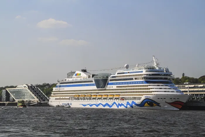 Framed Print : Cruise terminal Hamburg Cruise Centre Altona on the Elbe