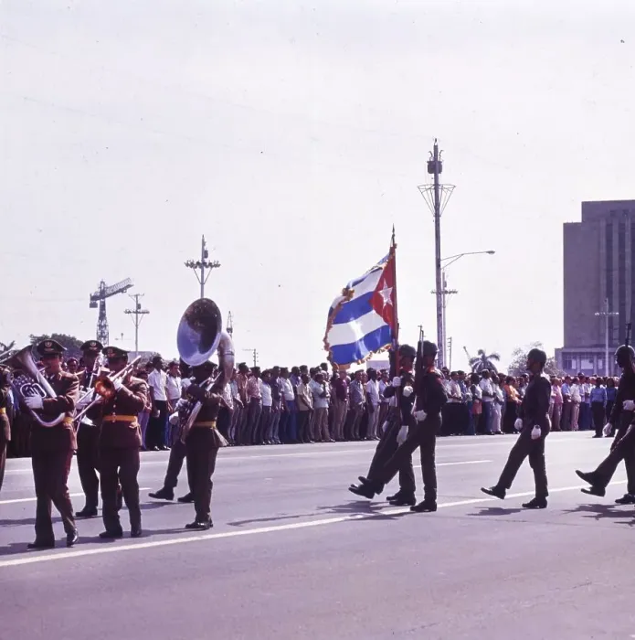 Framed Print : Cuba, Land und Leute, 3-4 / 1977 Framed Print : Cuba, Land und Leute, 3-4 / 1977