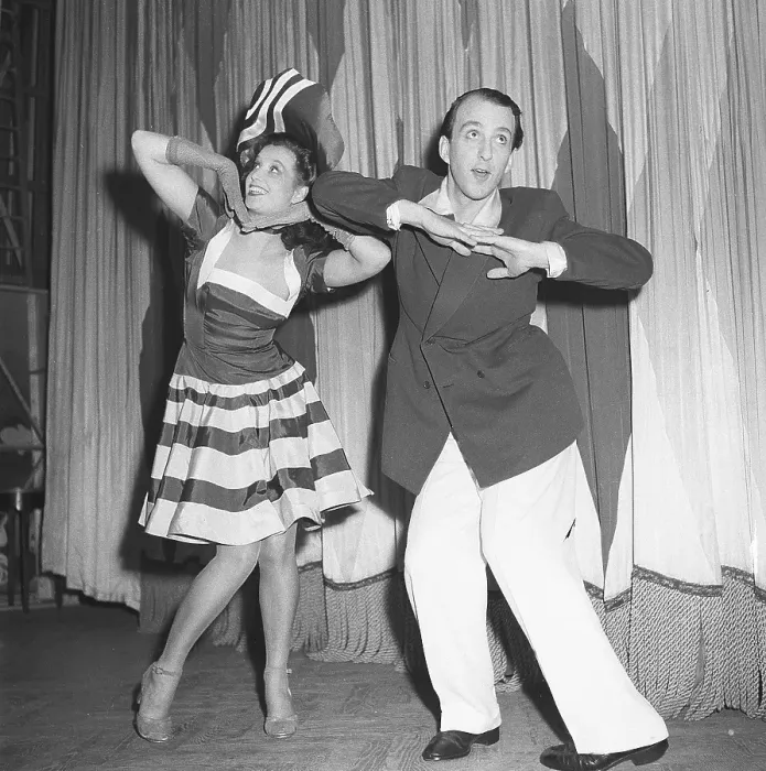 Framed Print : Dancing in the 1940s. A couple in full figure pictured when dancing Hokey Cokey Framed Print : Dancing in the 1940s. A couple in full figure pictured when dancing Hokey Cokey