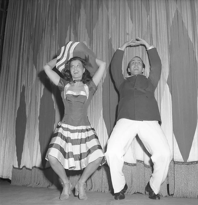 Framed Print : Dancing in the 1940s. A couple in full figure pictured when dancing Hokey Cokey Framed Print : Dancing in the 1940s. A couple in full figure pictured when dancing Hokey Cokey