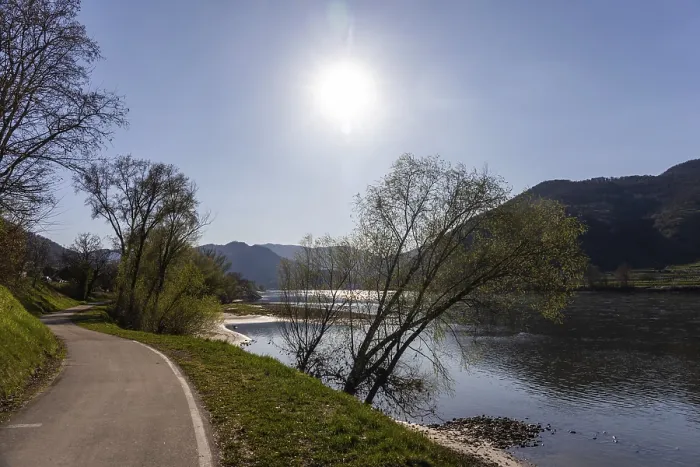 Framed Print : Danube cycle path on the banks of the Danube