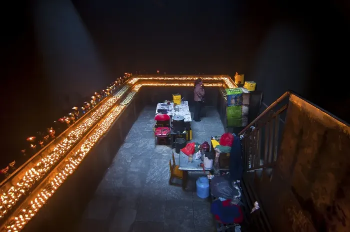 Framed Print : Dark room with many prayer candles in Ramoche Temple