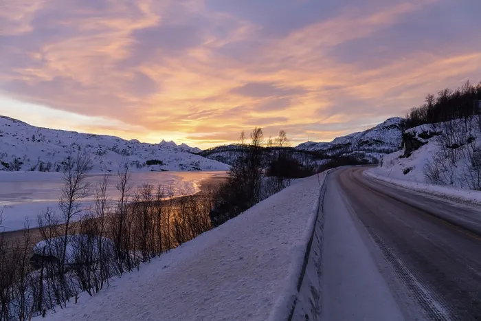 Framed Print : Dawn over half frozen lake, Euroroute E10 between Narvik and Riksgraensen
