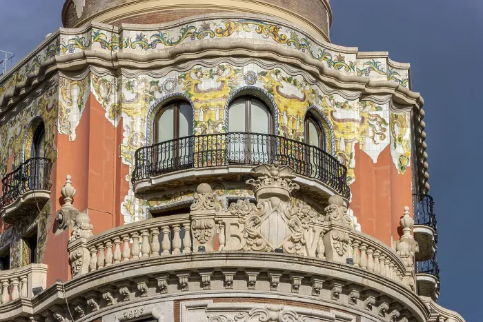 Framed Print : Detail of the decorated top of the Edificio del Banco de Valencia (Banco de Valencia building)