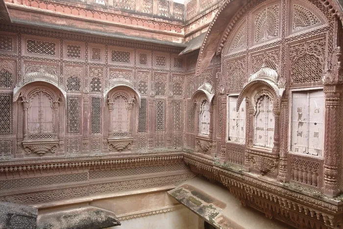 Framed Print : Decorations of Mehrangarh Fort Framed Print : Decorations of Mehrangarh Fort