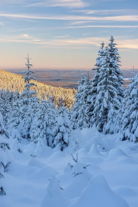 Framed Print : Deep snow-covered winter landscape Framed Print : Deep snow-covered winter landscape