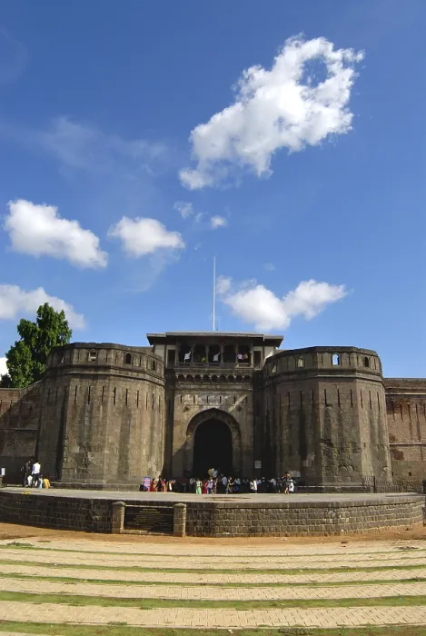 Framed Print : Delhi darwaja with massive bastion at shanwarwada shaniwarwada