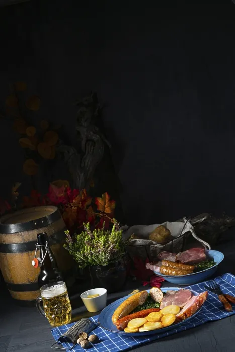 Framed Print : Delicious Oldenburg kale with Pinkelwurst sausage