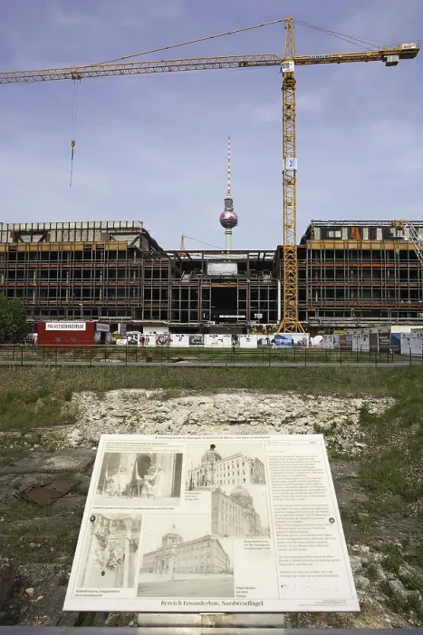 Framed Print : Demolition work at the Palace of the Republic Palast der Republik Berlin Germany