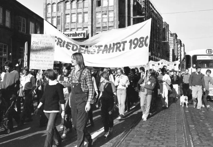 Framed Print : Demonstration of the DGB Youth on Anti-War Day