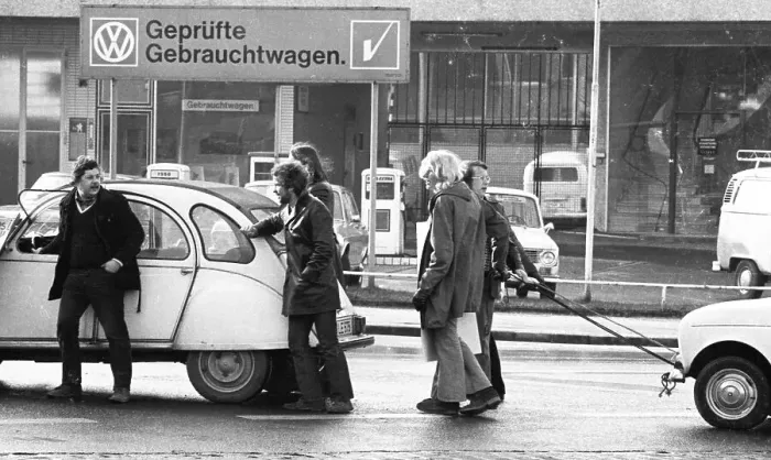 Framed Print : A demonstration with a DKP motorcade on 24 November 1973 in Essen against the driving bans on carless Sundays caused a