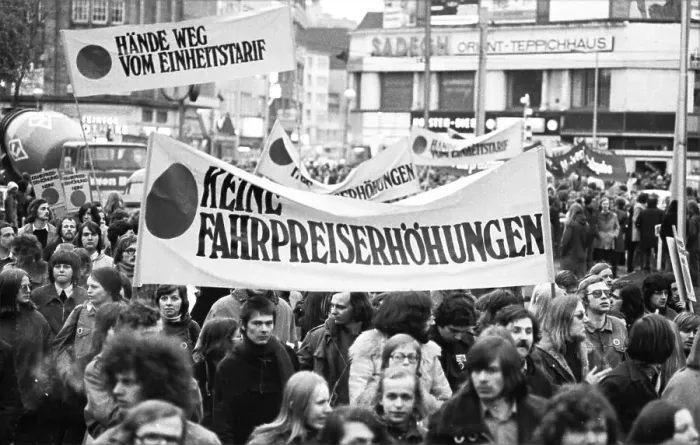 Framed Print : Demonstrations from 1-5 April 1975 in the centre of Hanover Framed Print : Demonstrations from 1-5 April 1975 in the centre of Hanover