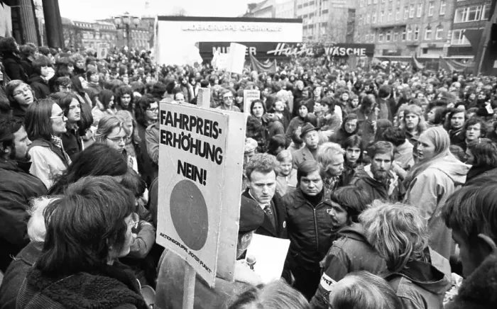 Framed Print : Demonstrations from 1-5 April 1975 in the centre of Hanover Framed Print : Demonstrations from 1-5 April 1975 in the centre of Hanover