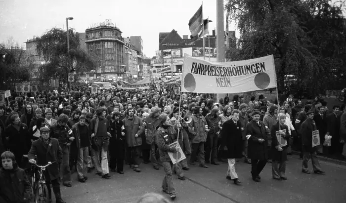 Framed Print : Demonstrations from 1-5 April 1975 in the centre of Hanover