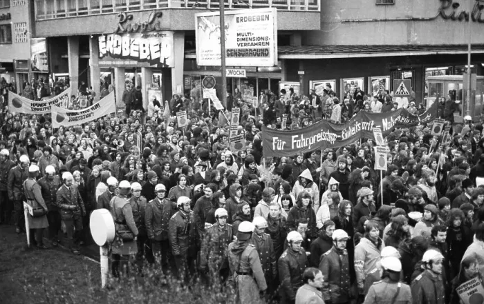 Framed Print : Demonstrations from 1-5 April 1975 in the centre of Hanover Framed Print : Demonstrations from 1-5 April 1975 in the centre of Hanover