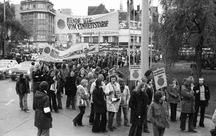 Framed Print : Demonstrations from 1-5 April 1975 in the centre of Hanover Framed Print : Demonstrations from 1-5 April 1975 in the centre of Hanover