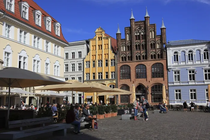 Framed Print : Der Alte Markt (Nordseite), Stralsund