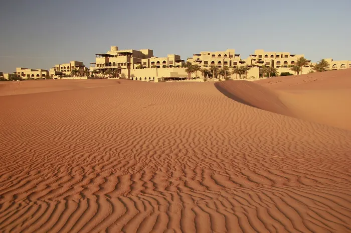 Framed Print : Desert luxury hotel Anantara Qasr Al Sarab