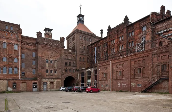 Framed Print : Dessau former SchultheiB brewery Built 1896-99 by Karl Teichen closed down 1994 partially reused Courtyard view to