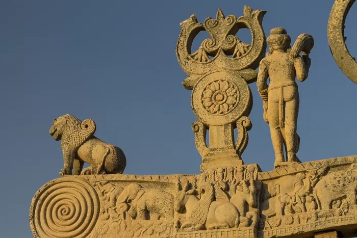 Framed Print : Detailed carvings including images of scanes from the Buddhas life