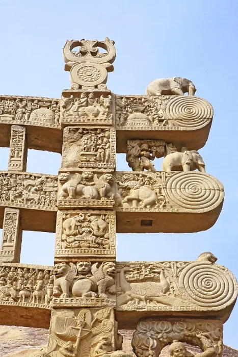 Framed Print : Details of north pillar of eastern gateway with three pales showing stories of Buddha stupa No 1
