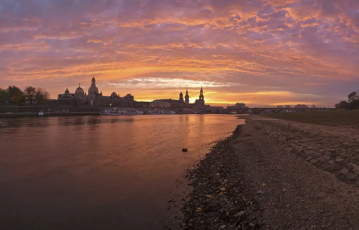 Framed Print : DEU Saxony Dresden Dresden Silhouette