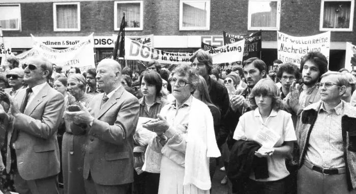 Framed Print : DGB rally for Anti-War Day in August 1981