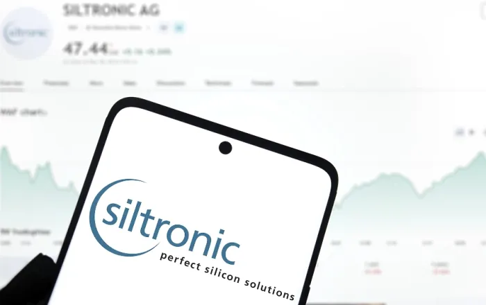 Framed Print : Dhaka, Bangladesh- Siltronic AG logo is displayed on smartphone Framed Print : Dhaka, Bangladesh- Siltronic AG logo is displayed on smartphone