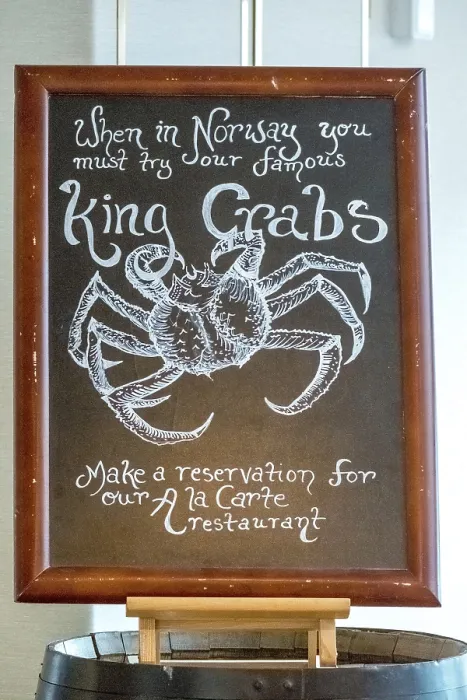 Framed Print : Dining plan, advertising poster for king crabs Framed Print : Dining plan, advertising poster for king crabs
