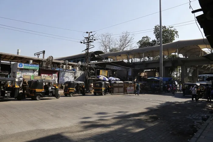 Framed Print : Dombivli railway station, thane
