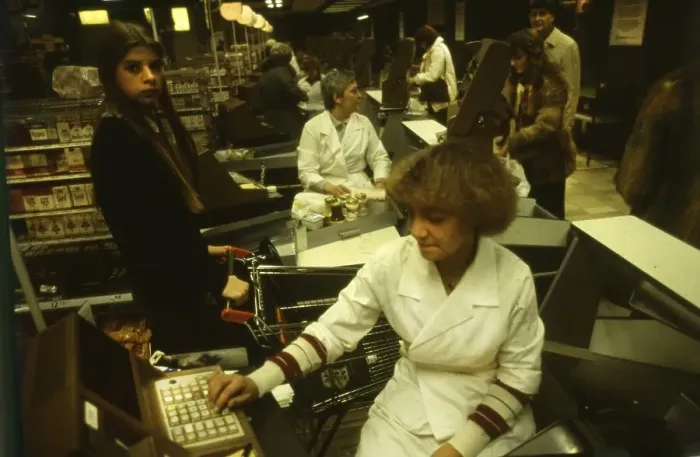 Framed Print : Dortmund. Customers shopping in a Sopermarkt in 1982 Framed Print : Dortmund. Customers shopping in a Sopermarkt in 1982