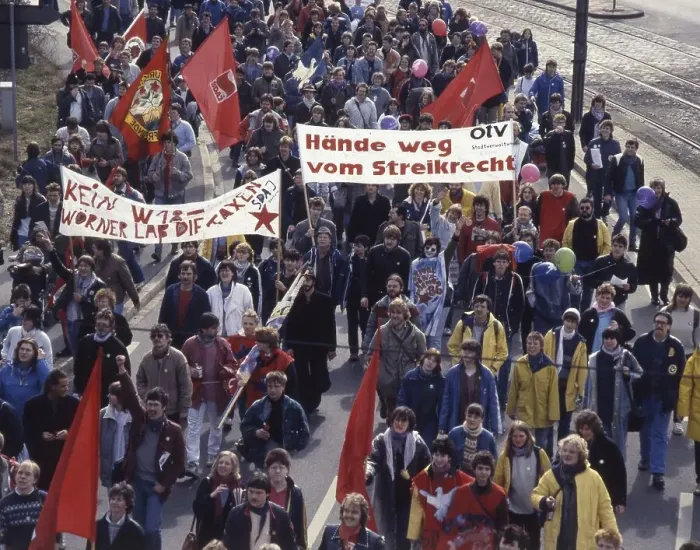 Framed Print : Dortmund. DGB demonstration against amendment of §116 on the right to strike on 8