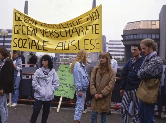 Framed Print : Dortmund. Pupil protest on the Abi reform on 12