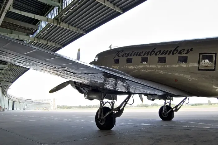 Framed Print : Douglas DC-3 / C-47 aircraft, Raisin Bomber Framed Print : Douglas DC-3 / C-47 aircraft, Raisin Bomber