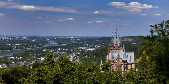Framed Print : Drachenburg Castle overlooking the Rhine Valley