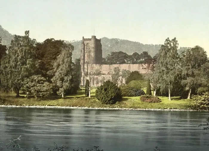 Framed Print : Dunkeld Cathedral is a former cathedral