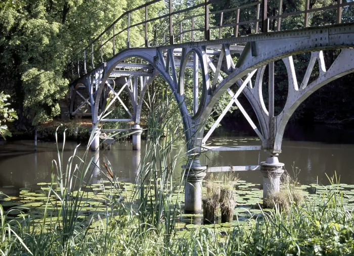 Framed Print : Eberswalde-Finow, bridge over the Finow Canal /  long shot