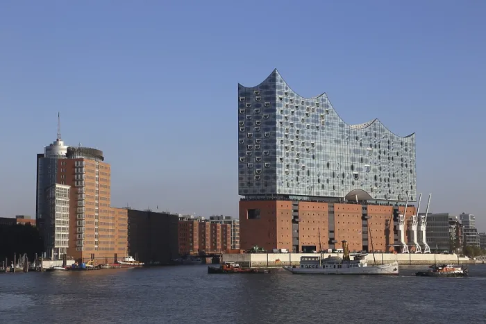 Framed Print : Elbphilharmonie, concert hall, Kehrwiederspitze Framed Print : Elbphilharmonie, concert hall, Kehrwiederspitze