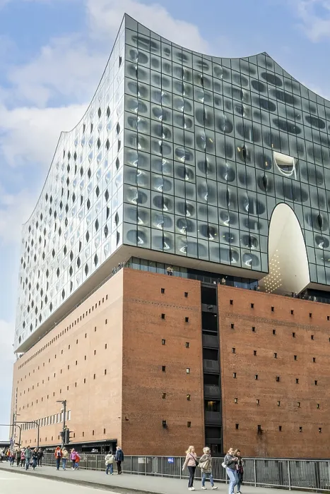 Framed Print : Elbphilharmonie concert hall and modern architecture in Hamburg