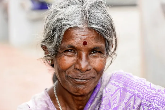 Framed Print : Elderly Indian woman, portrait