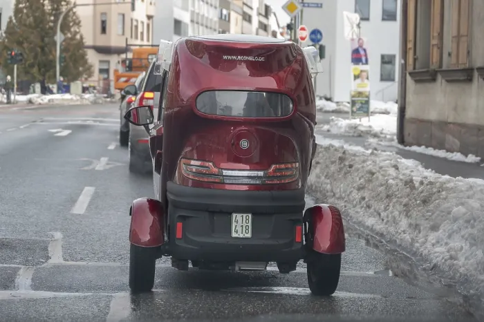Framed Print : Electric car, Econelo Y8 cabin scooter