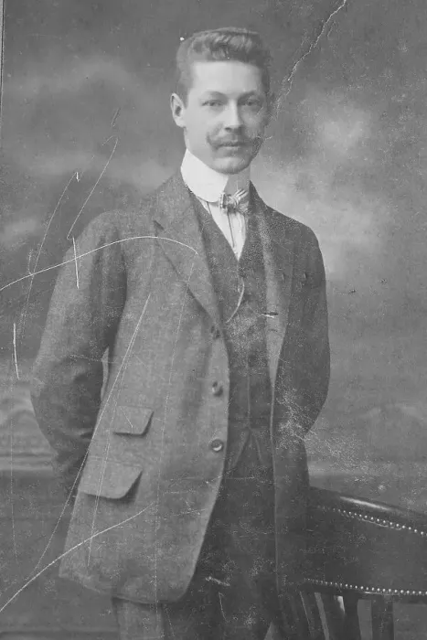 Framed Print : Elegant man in a photo studio, with suit and waistcoat Framed Print : Elegant man in a photo studio, with suit and waistcoat