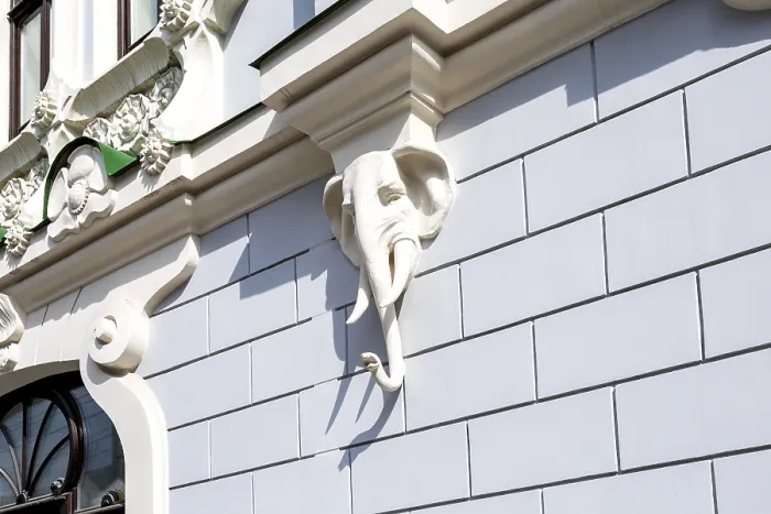 Framed Print : Elephant head as architectural detail of the historic stone building (1904) in Samara