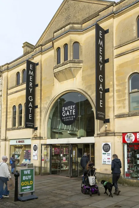 Framed Print : Emery Gate shopping centre in town centre of Chippenham Framed Print : Emery Gate shopping centre in town centre of Chippenham