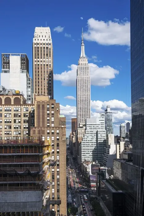Framed Print : Empire State Building and the view of 34th Street