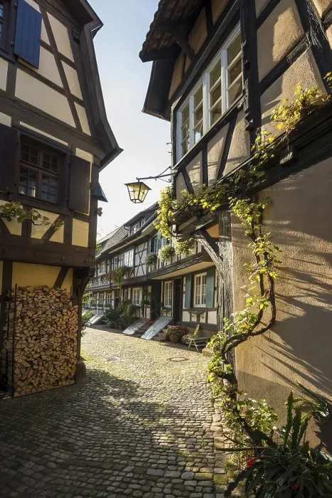 Framed Print : Engelgasse alley, Gengenbach, Kinzig Framed Print : Engelgasse alley, Gengenbach, Kinzig